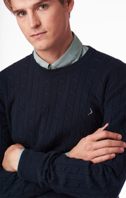 LUND CABLE KNIT CONTRAST O-NECK SWEATER