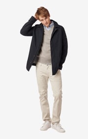 Gustav over coat