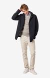 Gustav over coat