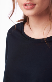 ELVA T