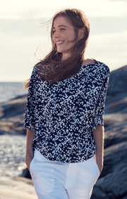 Boomerang - Julia printed top - Blue nights