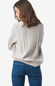 Py cable sweater