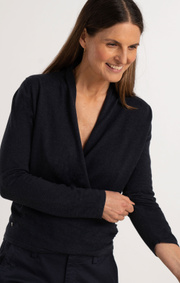 Boomerang - SARALI WRAP SWEATER - Night sky
