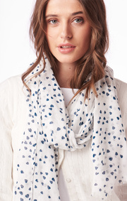 Selena heart scarf