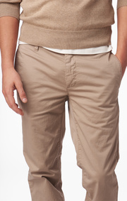 Steve satin chino
